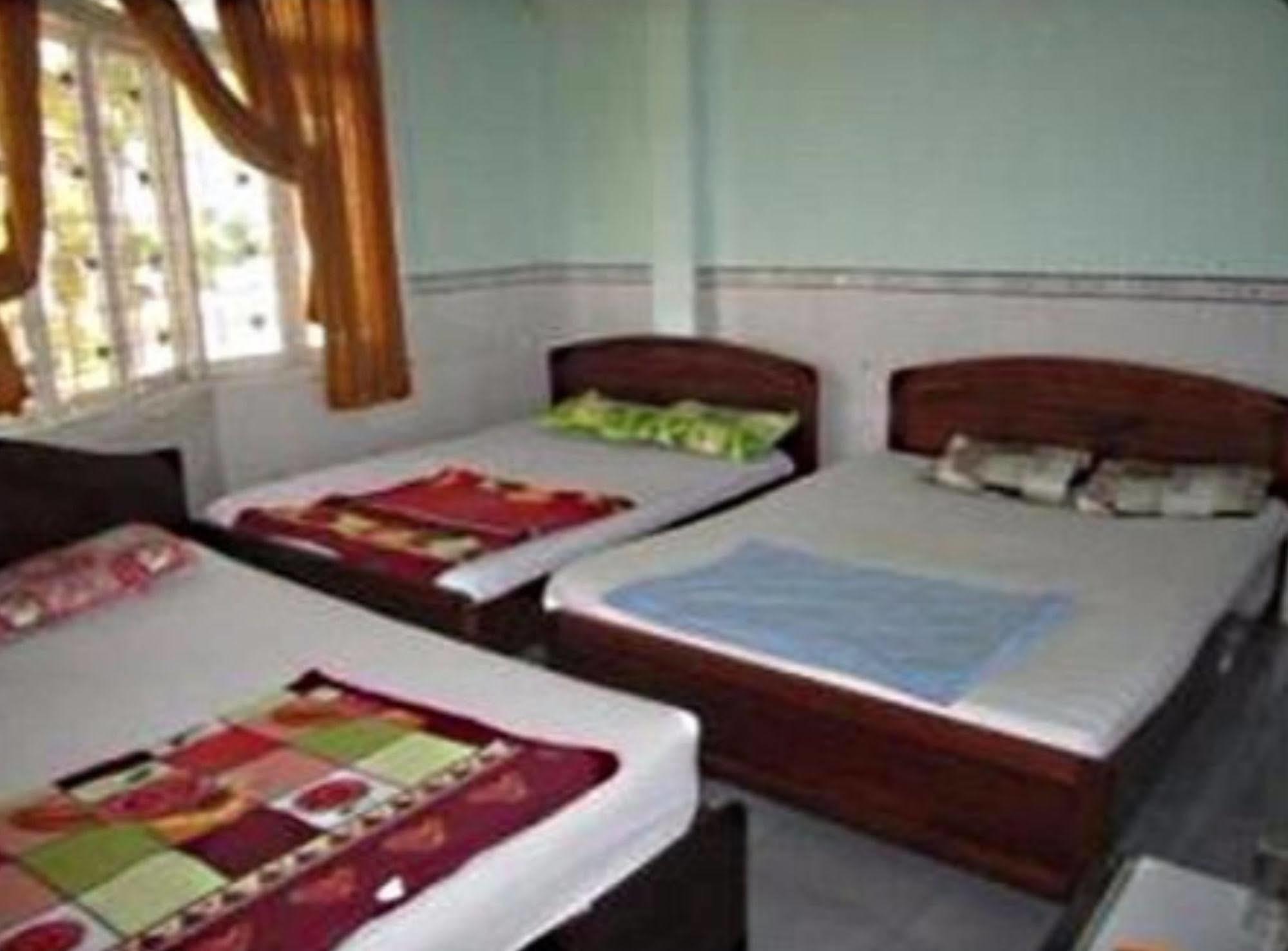 Nam Phuong Hostel 붕타우 외부 사진
