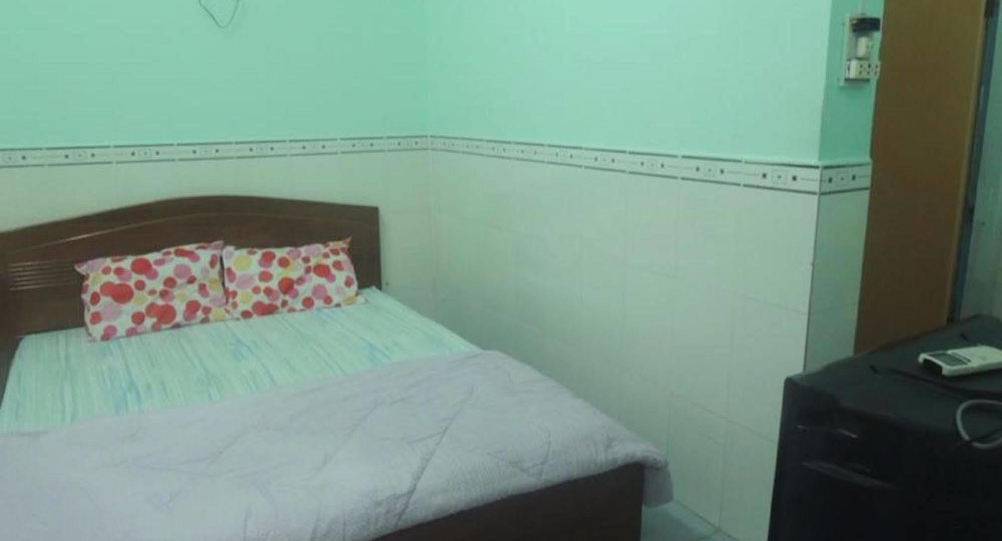 Nam Phuong Hostel 붕타우 외부 사진