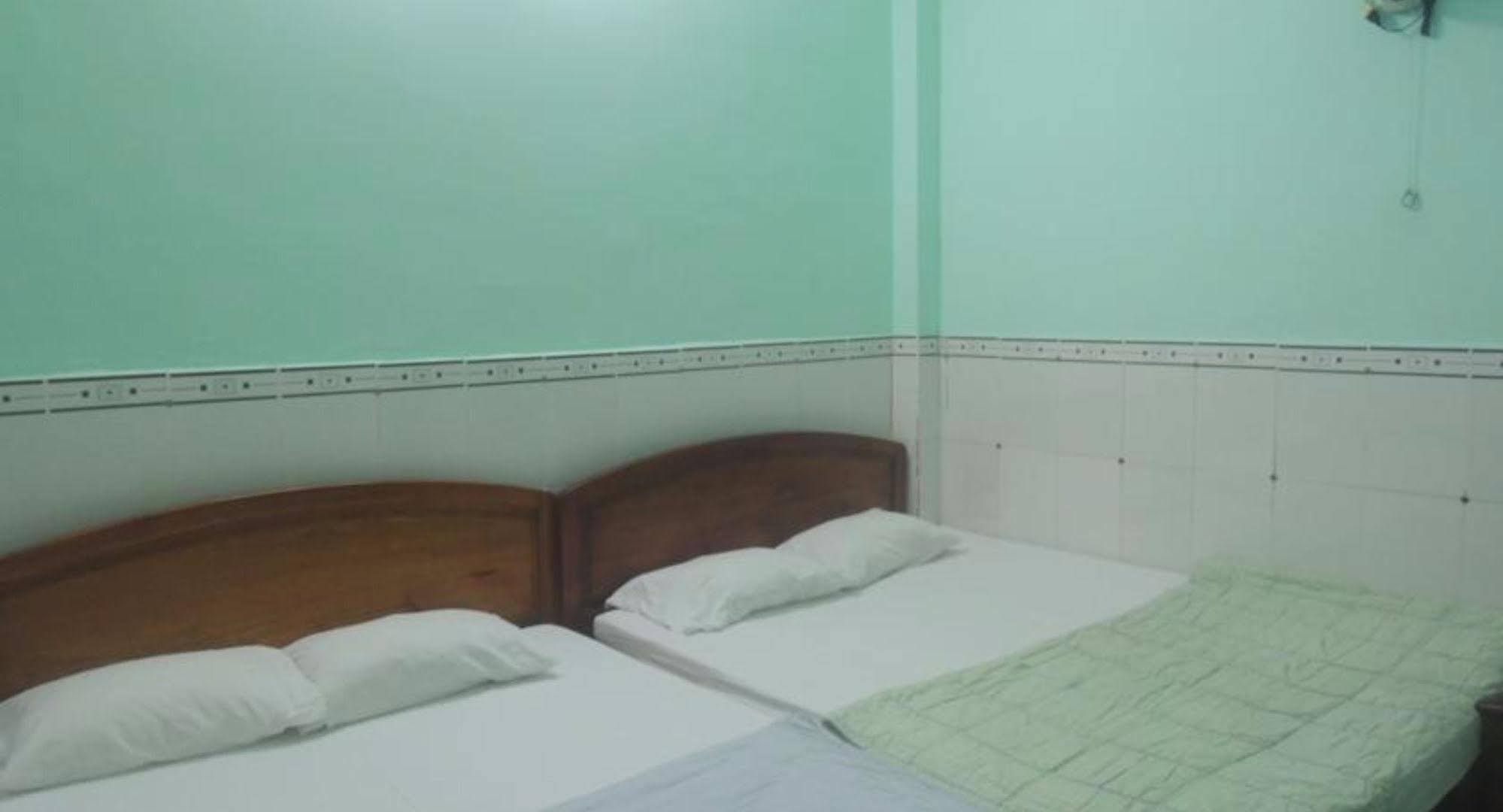 Nam Phuong Hostel 붕타우 외부 사진
